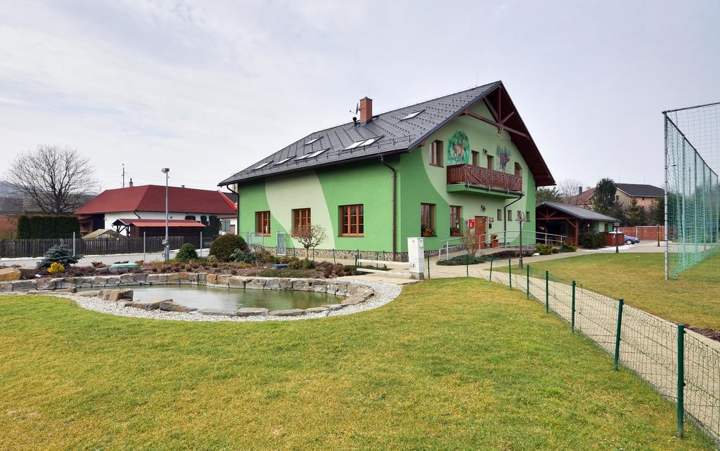 Restaurace a penzion Kamenec Jilešovice Exterior foto